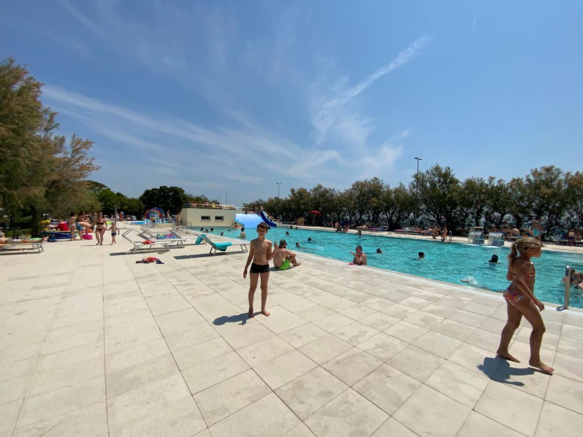 דונה ורדה Volare Camp In Villaggio San Francesco מראה חיצוני תמונה